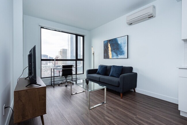 Photo du bâtiment - 1399 Av. Argyle