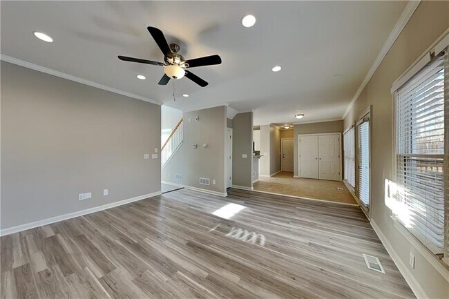 Foto del edificio - 149 Crestview Dr