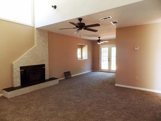 Foto del edificio - 119 Greenbriar Trail