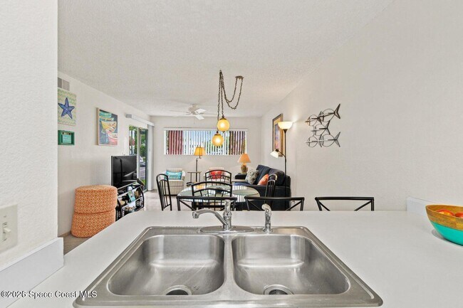 Foto del edificio - 221 Ocean Park Ln