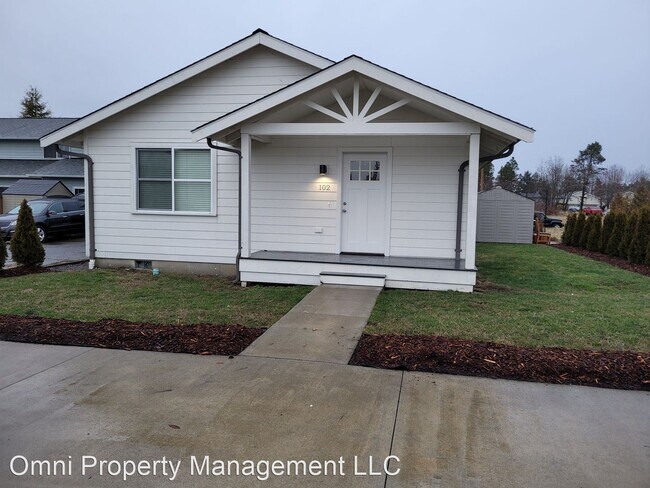 Foto del edificio - 3 br, 2 bath House - 689 F Street #102
