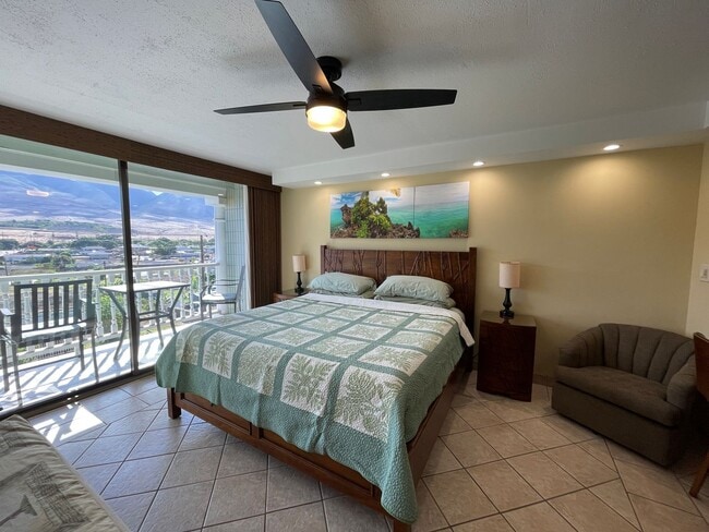 Building Photo - Lahaina Shores furnished studio units avai...