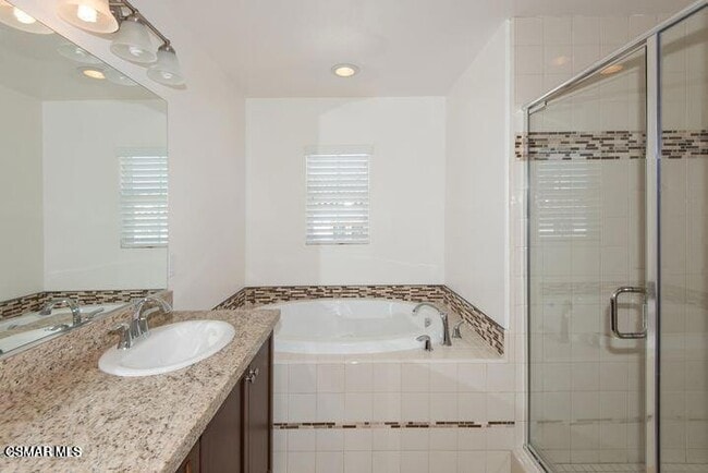 Building Photo - 32 Secret Hollow Ln