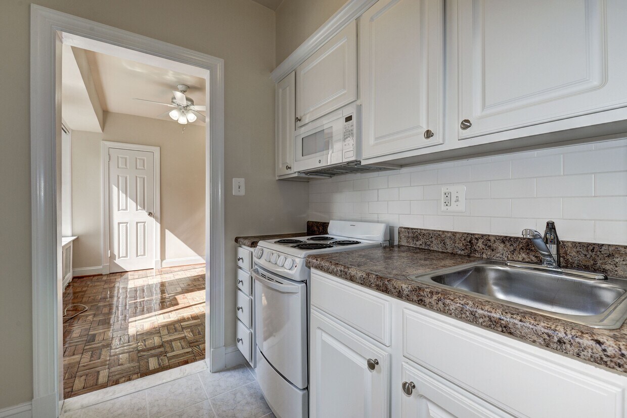 Park Crescent Apartments in Washington, DC