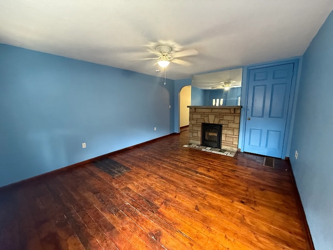 Building Photo - 1307 Bingham St