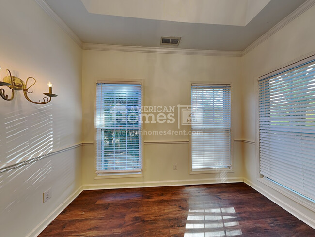 Building Photo - 1 Yardley Court