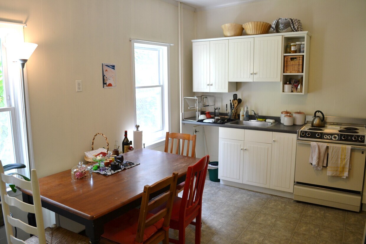 74 S Main St Unit 1, Lambertville, NJ 08530 Apartments in