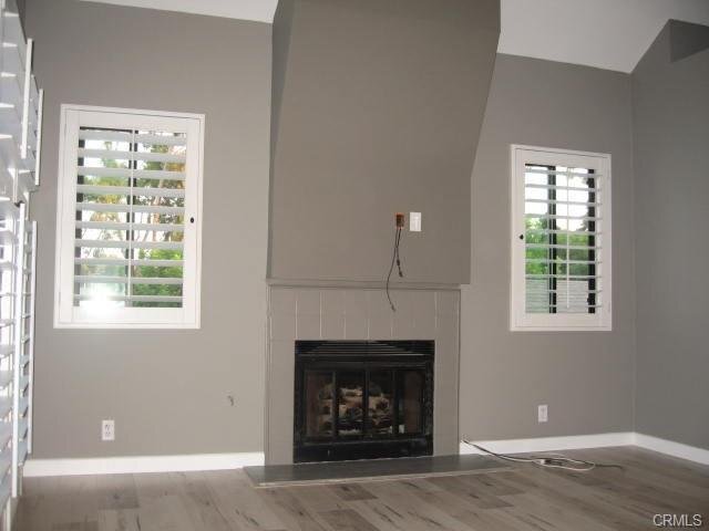 Foto del edificio - 47 Fallingstar Apt #31, Irvine, CA 92614 -...