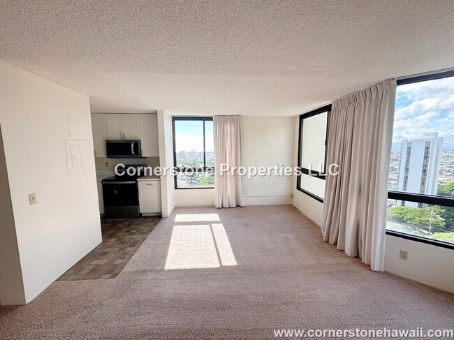 Building Photo - 55 S Judd St