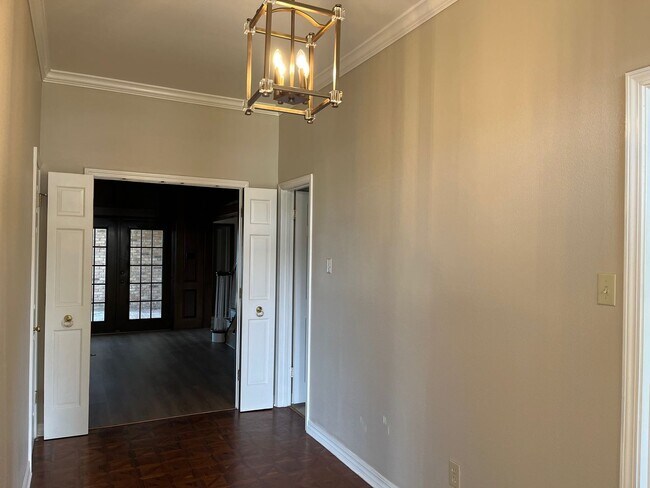 Foto del edificio - Beautiful Town South 4BR/4BA
