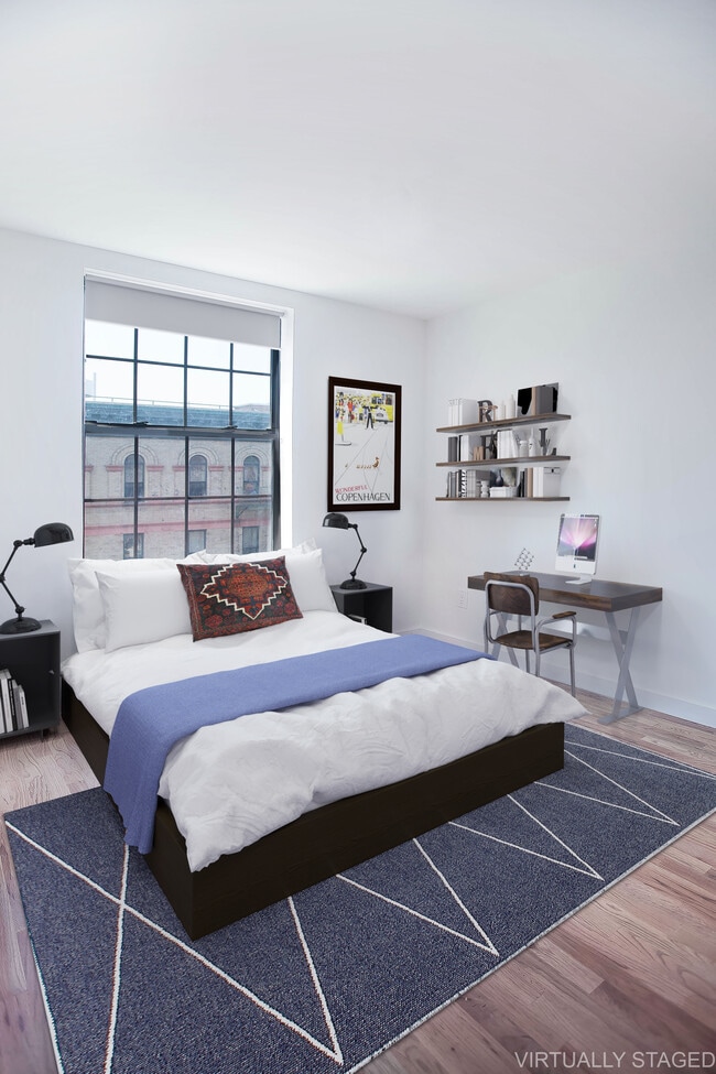 Building Photo - 211 W 149th St