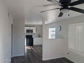 Building Photo - 7160 N 53rd Ave