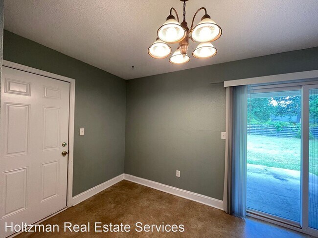 Building Photo - 3 br, 2 bath House - 111 Oakview Street