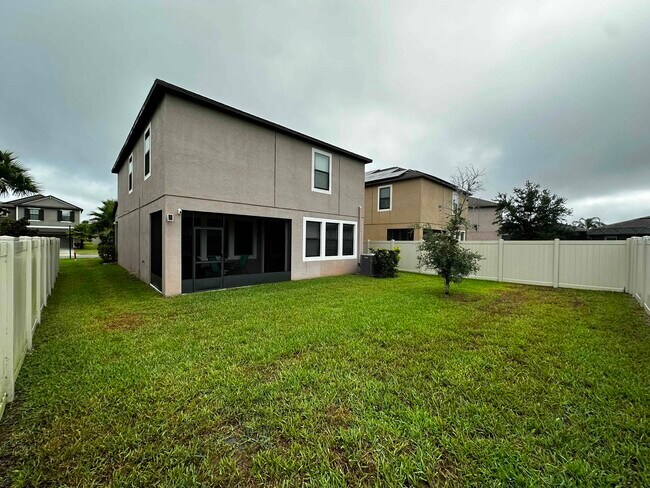 Building Photo - 1412 Ft Cobb Ter