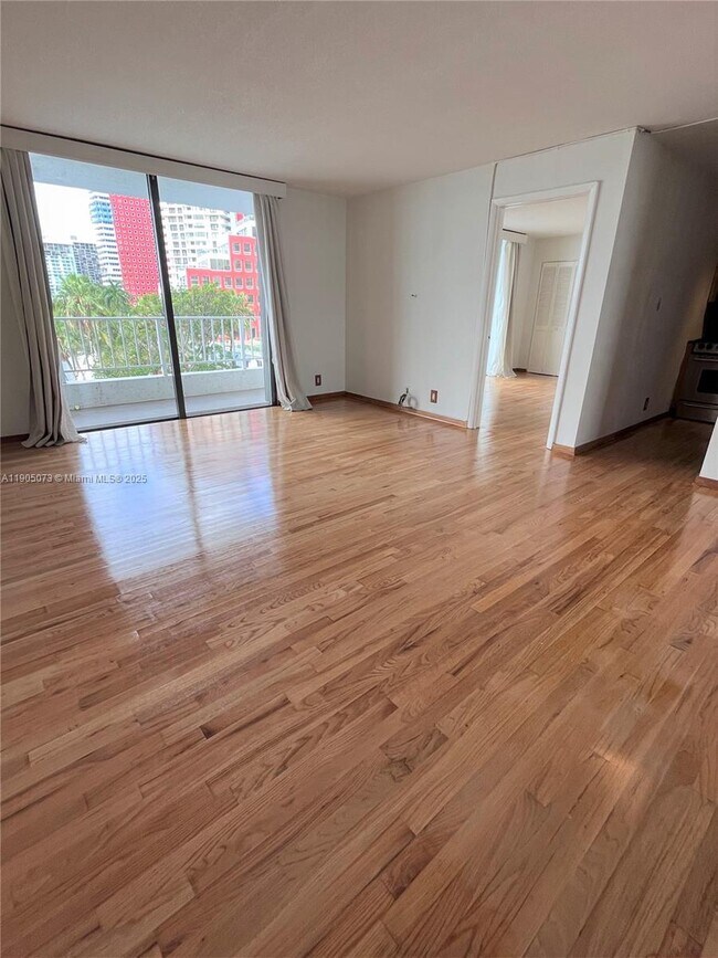 Foto del edificio - 200 SE 15th Rd