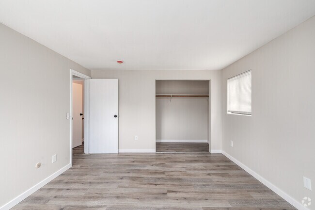 1 habitación, 1 baño - 600 pies cuadrados - Dormitorio - Hartford Mills Apartments