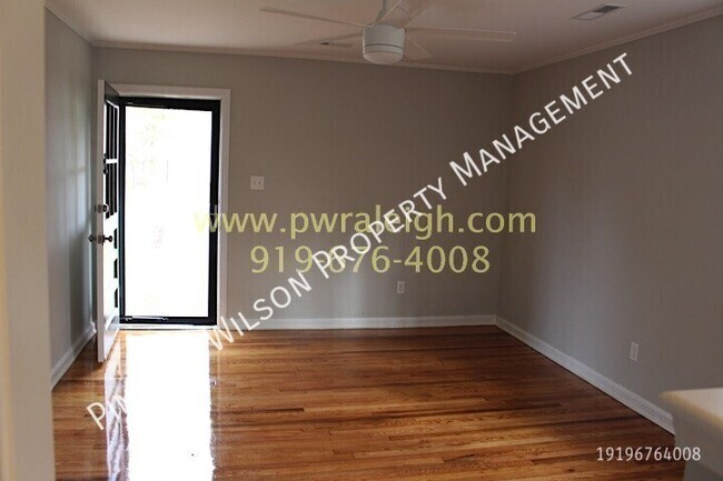 Foto del edificio - 2230 Bernard St