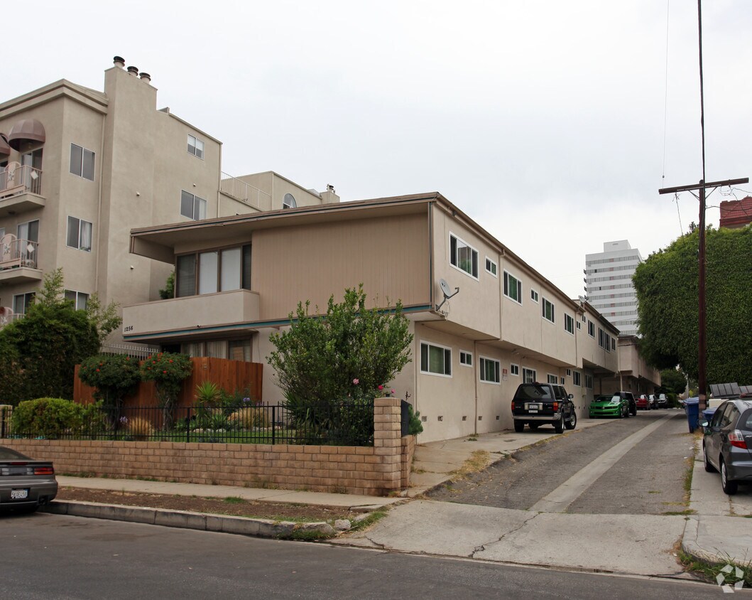 Primary Photo - 1256 S Westgate Ave