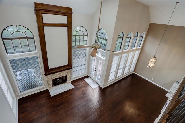 Building Photo - 1203 Normans Woods St