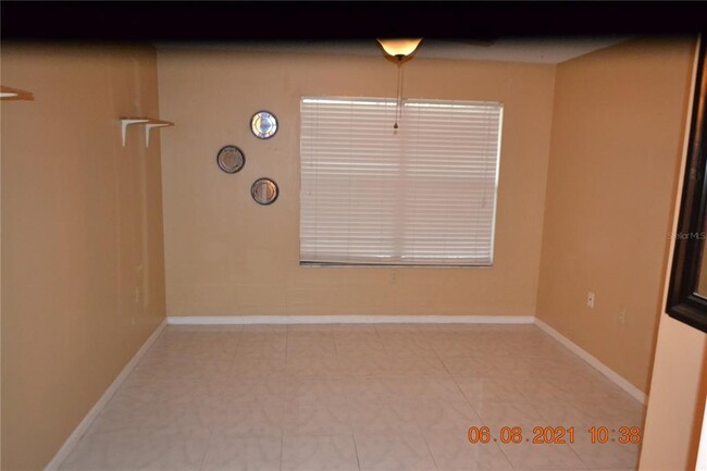 Building Photo - 8788 Key Biscayne Dr
