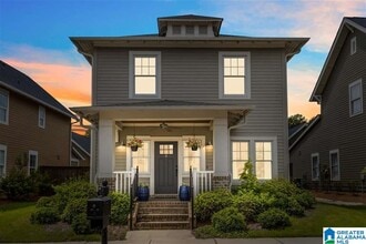 Building Photo - 3423 Sawyer Dr