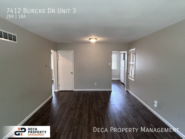 Foto del edificio - 7412 Burcke Dr