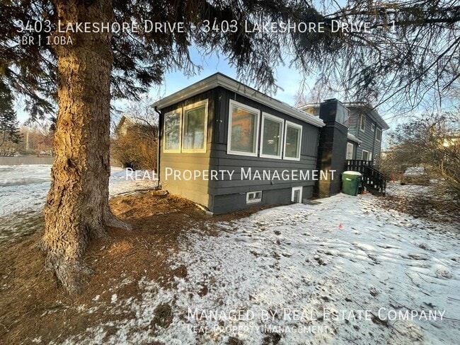 Foto del edificio - 3403 Lakeshore Dr