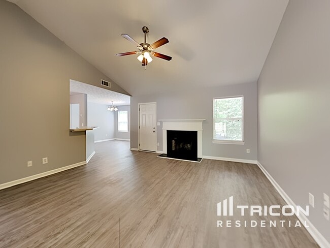 Building Photo - 737 Baskins Cir