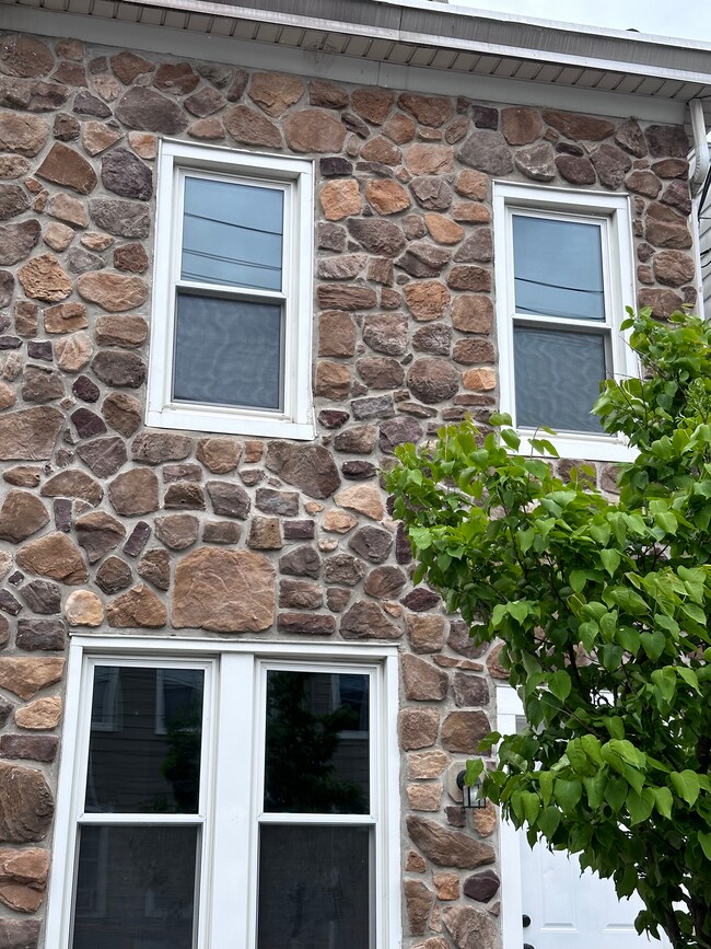 Foto del edificio - 939 Lehigh St