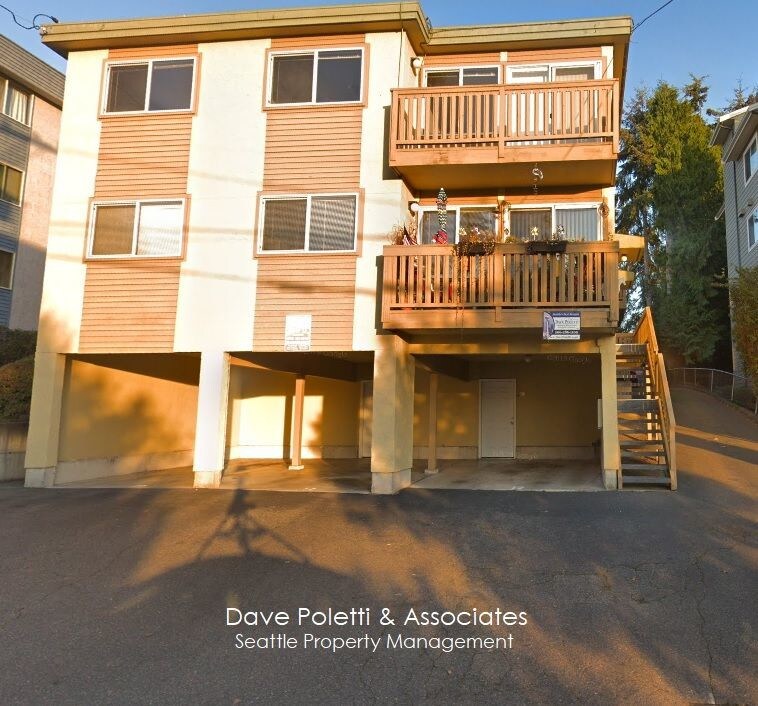 Primary Photo - 8728 Phinney Ave N