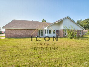Building Photo - 517 N Robin Way