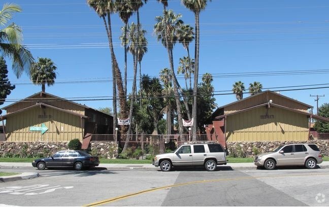 Primary Photo - 15355 Woodruff Pl