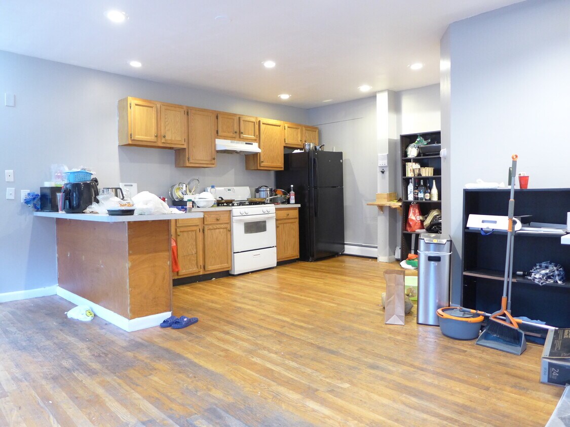 Foto principal - 896 Huntington Ave