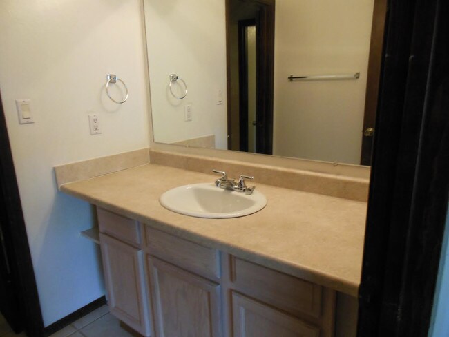 Bathroom - 11600 Candelaria Rd NE
