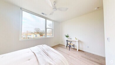 Building Photo - 238 N Dillard St