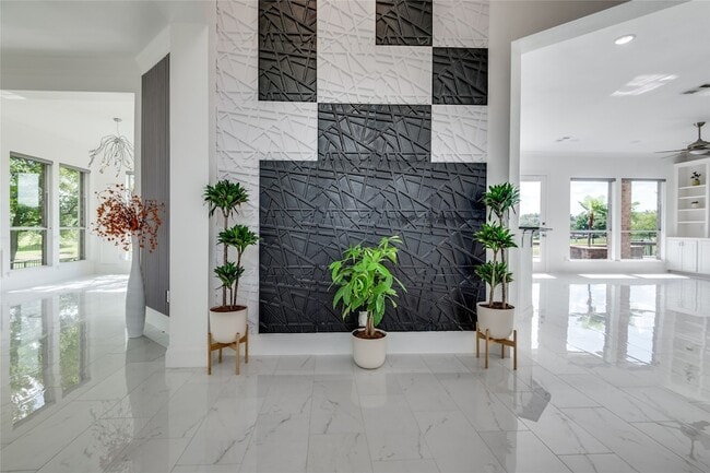 Building Photo - 7417 Marigold Dr