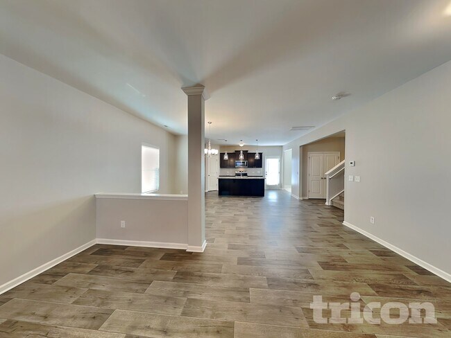 Foto del edificio - 635 Spencer Ln