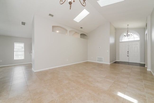 Building Photo - 4307 Bayside Dr