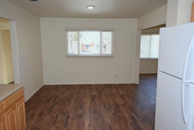 Foto del edificio - Renovation Complete!