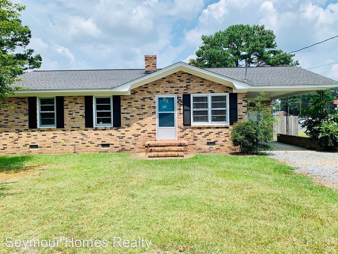 Foto principal - 3 br, 1 bath House - 304 Henderson Street