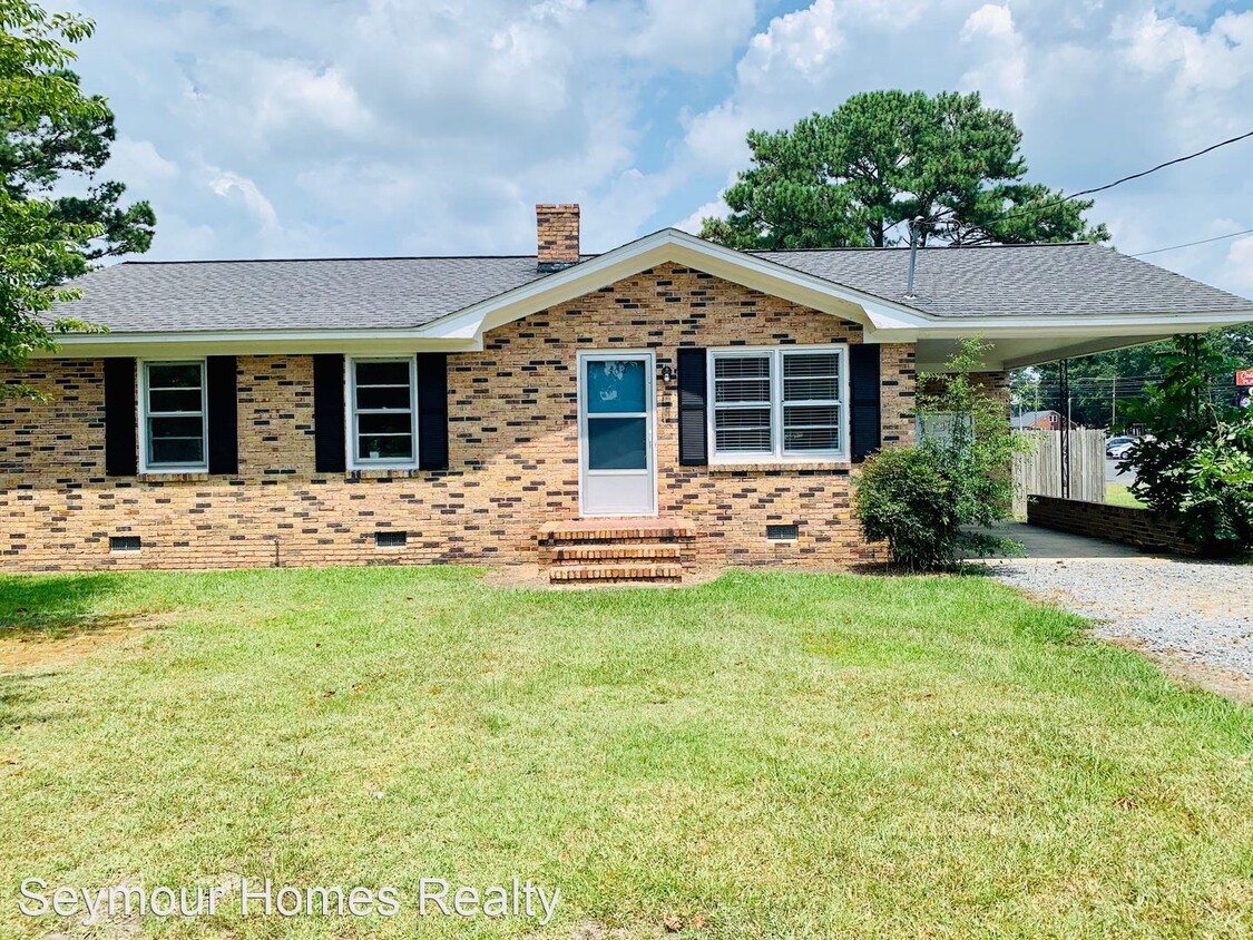 Primary Photo - 3 br, 1 bath House - 304 Henderson Street