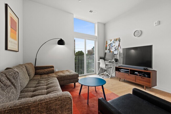 Foto del edificio - Chic and Modern Condo available early July!