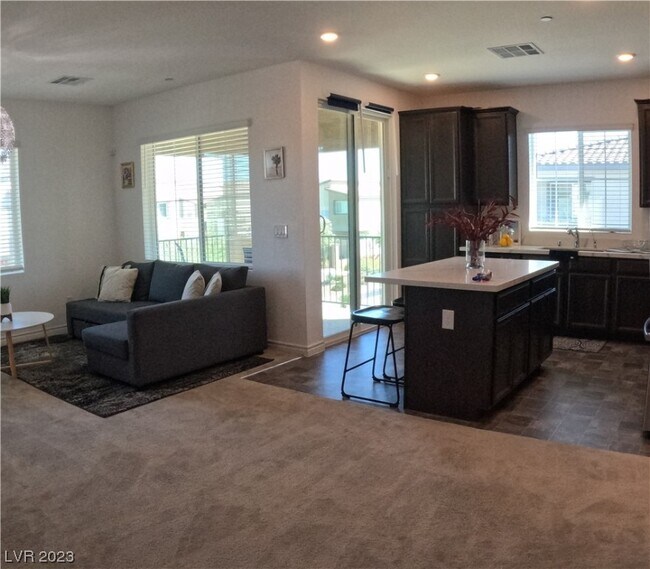 Foto del edificio - 7360 N Decatur Blvd