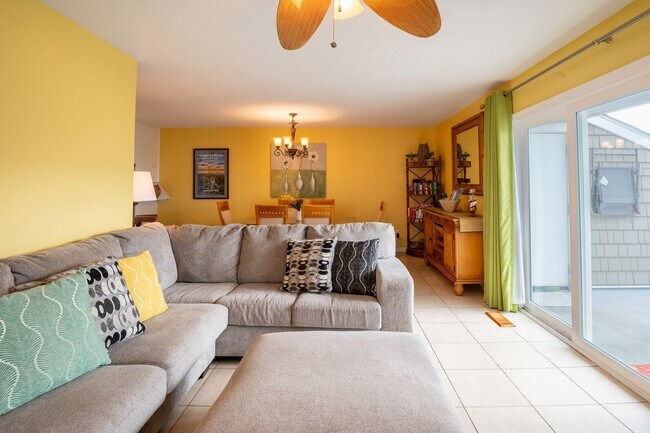 Building Photo - OFF-SEASON MONTHLY RENTAL - ESCAPE THE WIN...