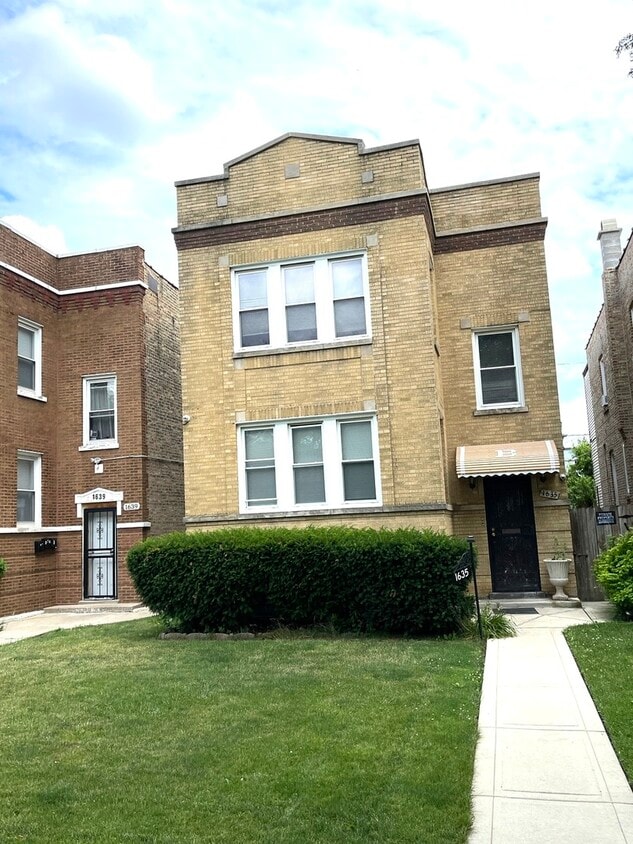 Primary Photo - 1635 N Central Ave
