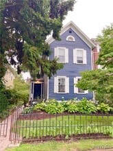 Building Photo - 262 Summer St