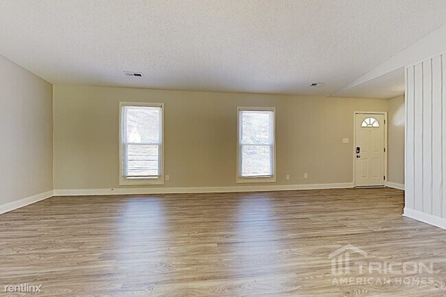 Foto del edificio - 6313 Harrisburg Rd
