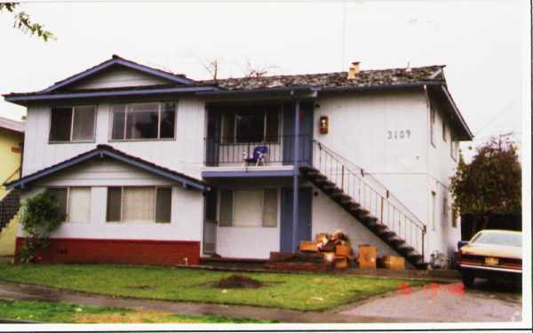 Foto del edificio - 3109 Dakan Court