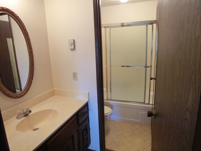 Foto del edificio - Great centrally located apartment!