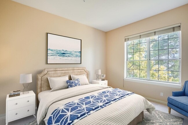 Foto del edificio - 720 Promontory Point Ln